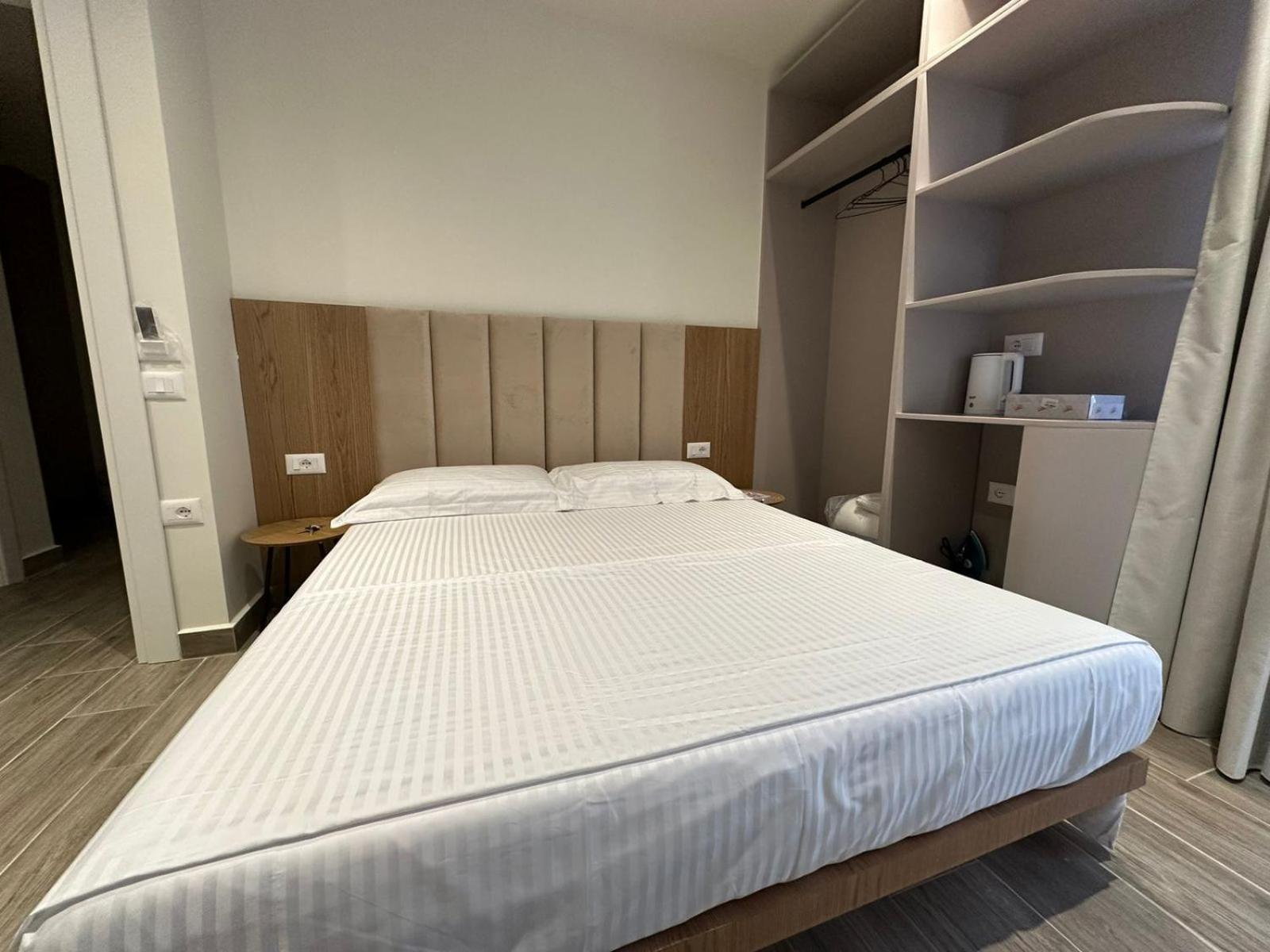 Oni Rooms Saranda Εξωτερικό φωτογραφία