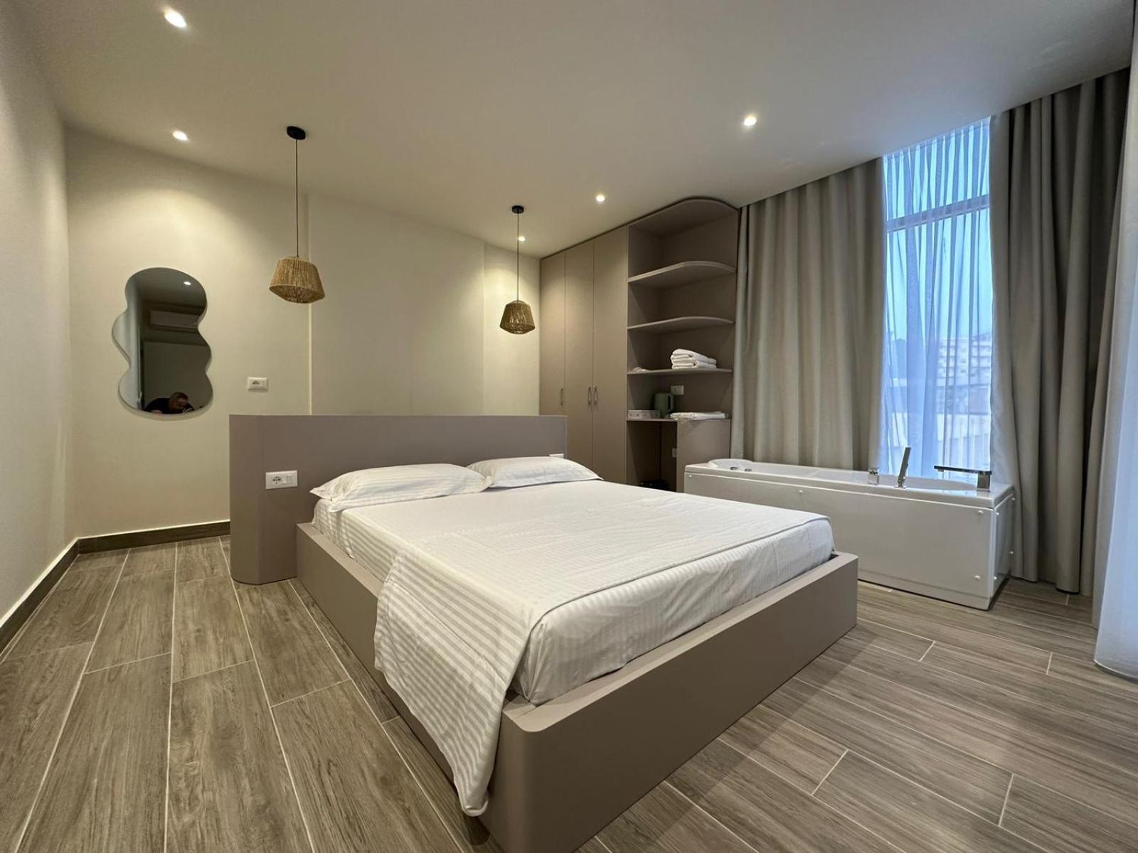 Oni Rooms Saranda Εξωτερικό φωτογραφία