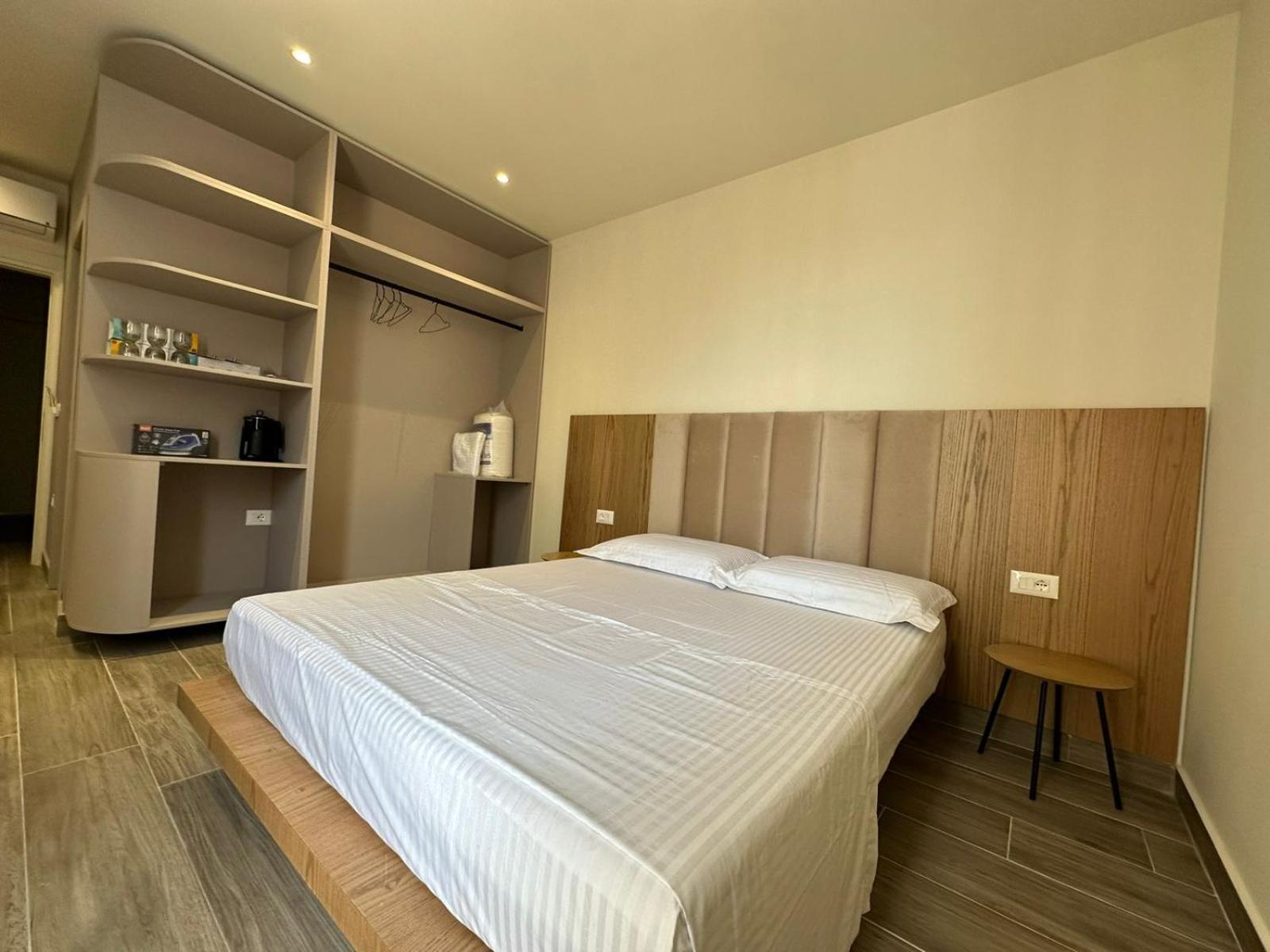 Oni Rooms Saranda Εξωτερικό φωτογραφία