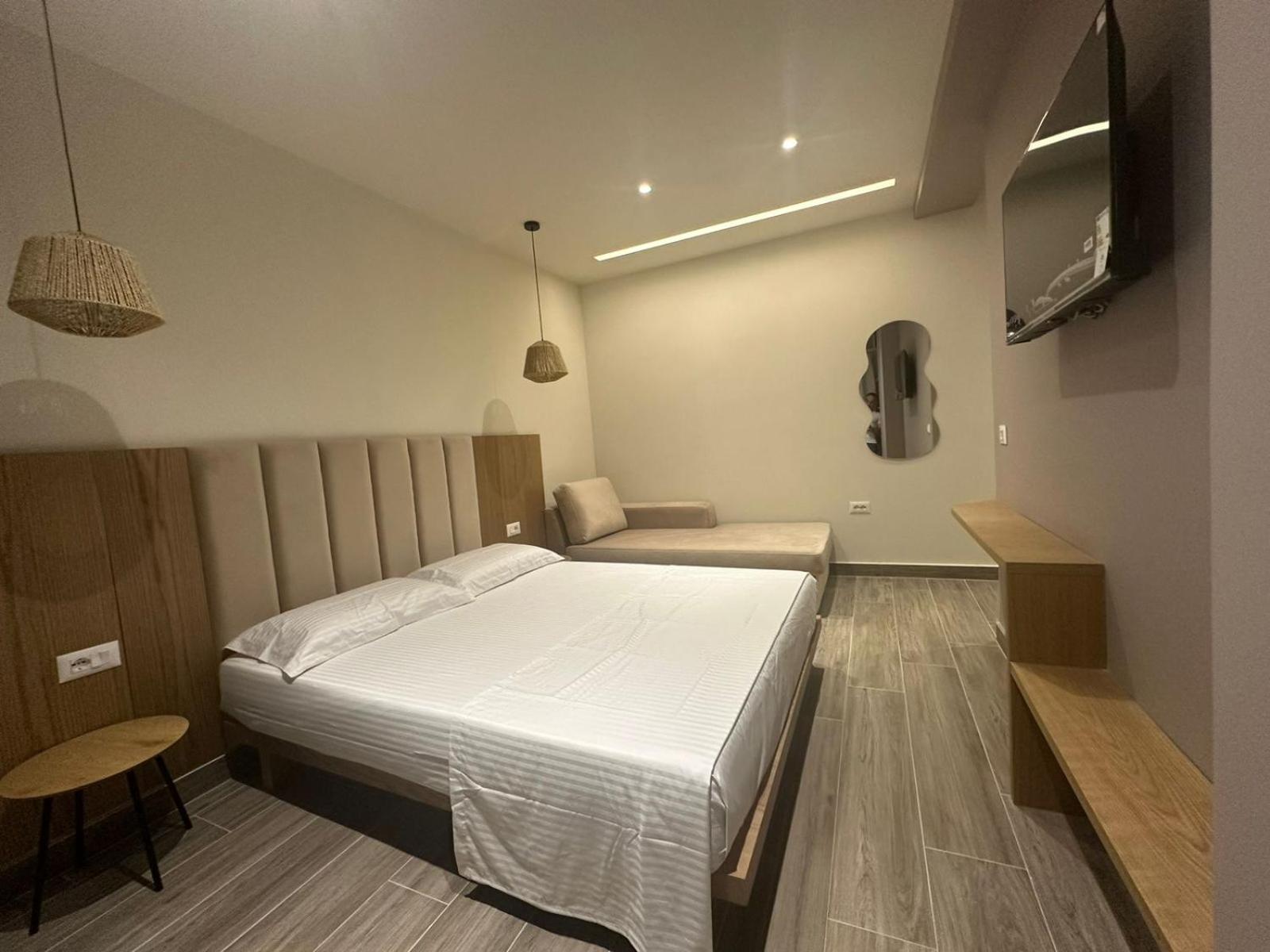 Oni Rooms Saranda Εξωτερικό φωτογραφία